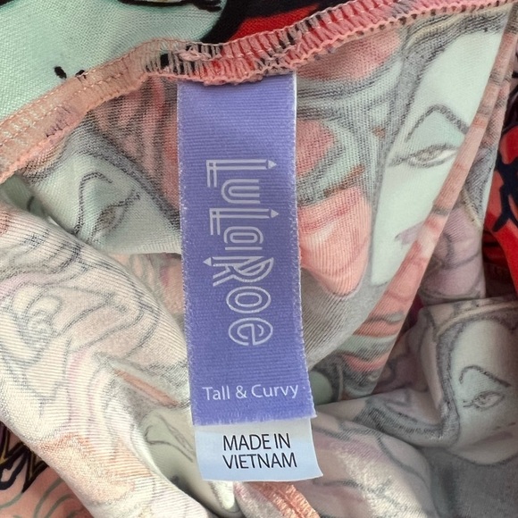 LuLaRoe Disney Villain Evil Queen Leggins Size Tall & Curvy - Picture 6 of 7